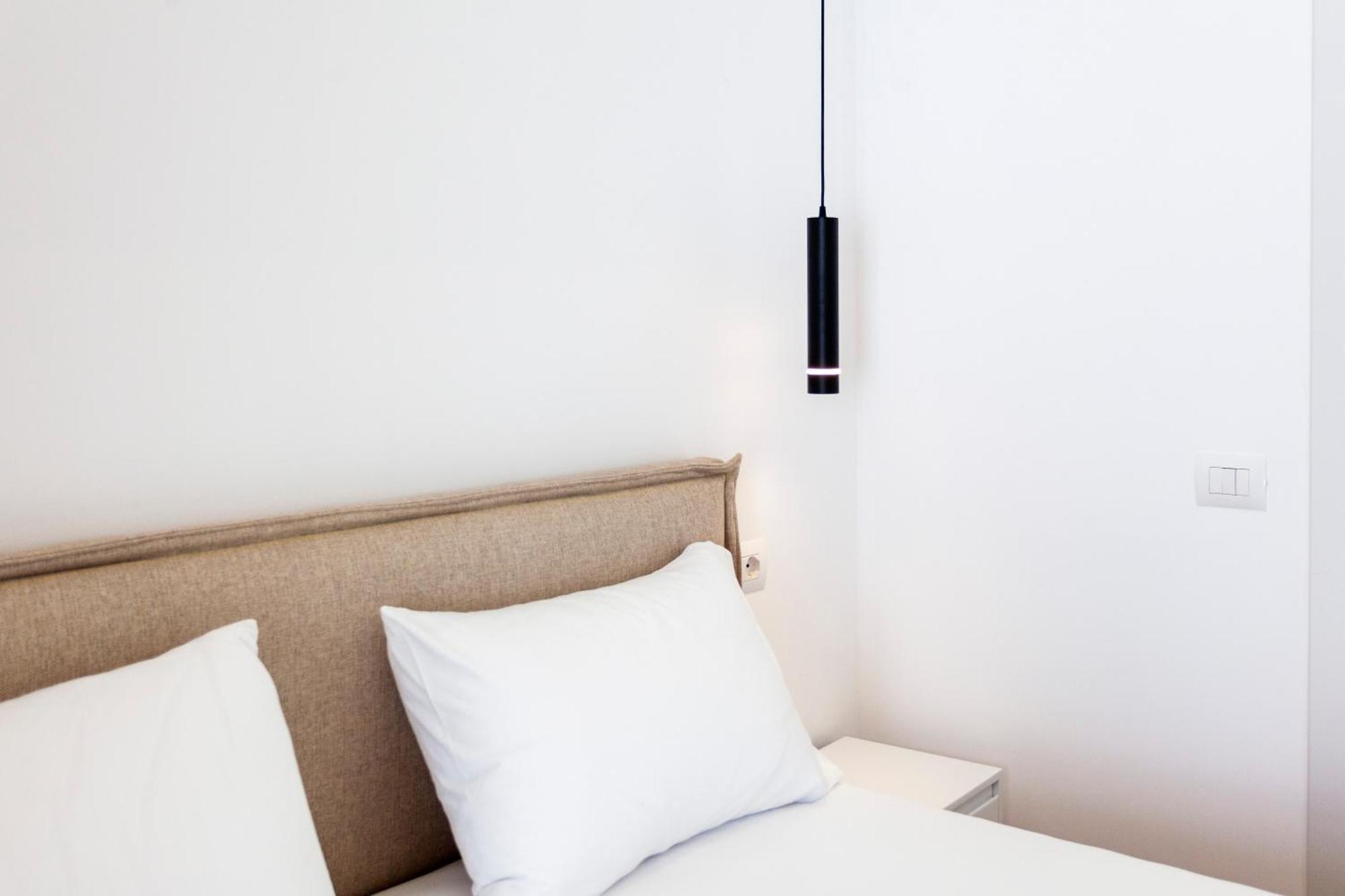 Ionio Rooms Himare Exterior photo